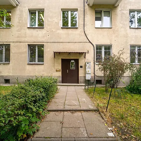 Dzielna Standard Warschau